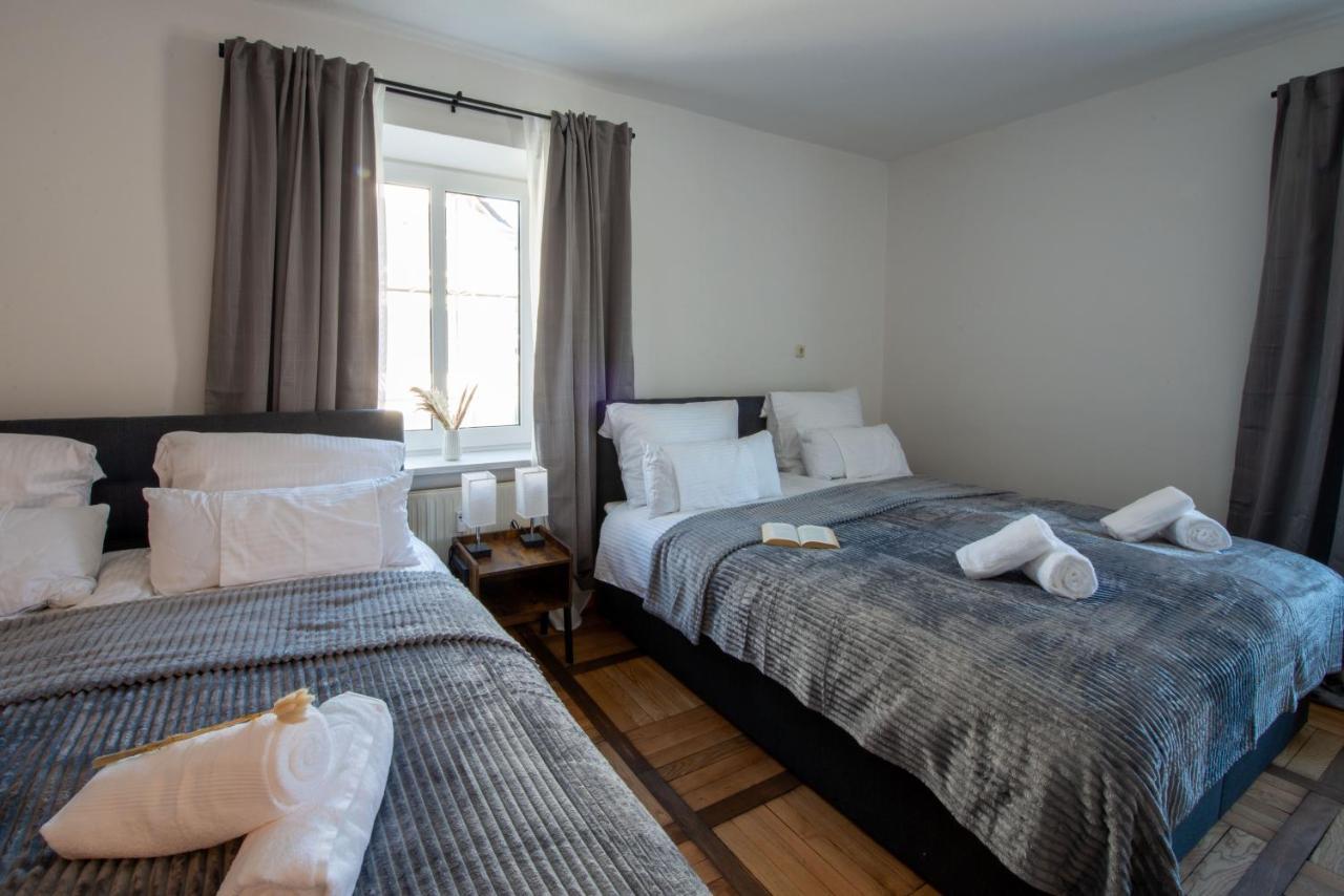 Bessa Homes 6 Personen 2 Schlafzimmer, 3 King Size, Betten, Balkon, Kueche Haag in Oberbayern Ngoại thất bức ảnh