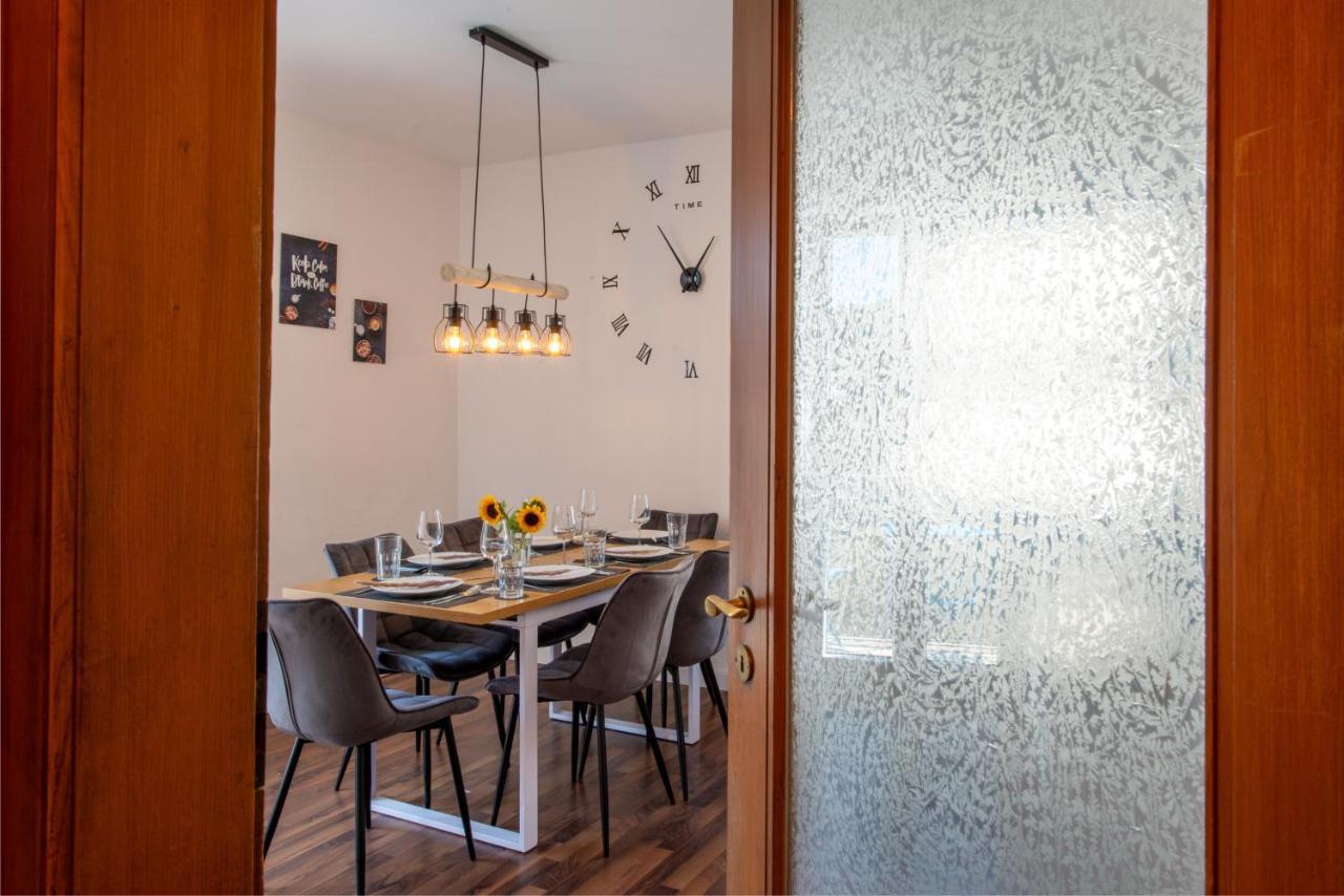 Bessa Homes 6 Personen 2 Schlafzimmer, 3 King Size, Betten, Balkon, Kueche Haag in Oberbayern Ngoại thất bức ảnh